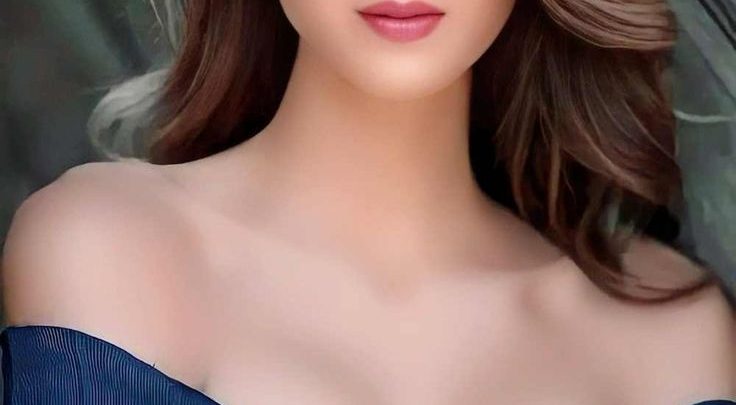 Top 10 Hottest Women in the World